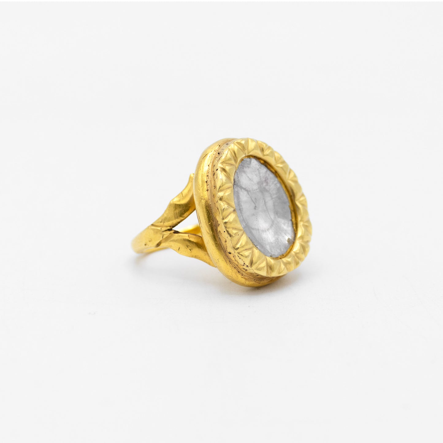 18K Gold and Sliced Diamond Ring