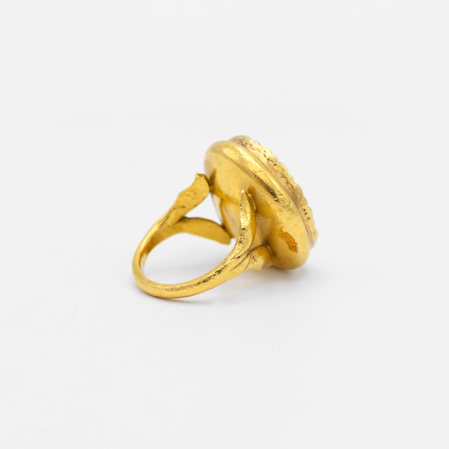 18K Gold and Sliced Diamond Ring